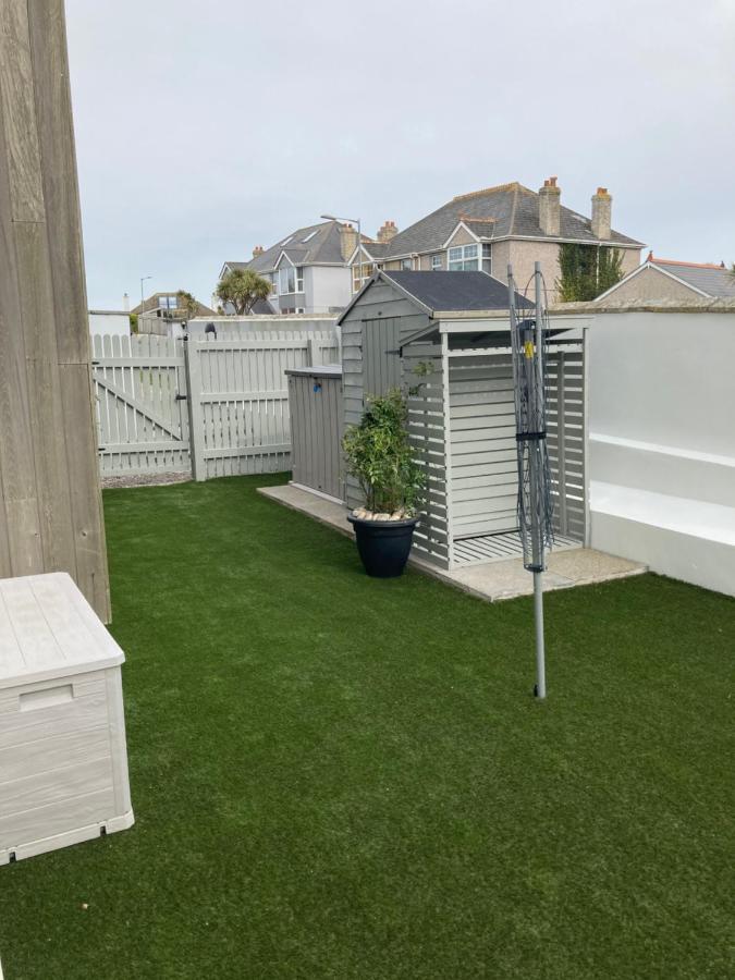 Beautiful 3 Bedroom Apartment By The Sea New Quay エクステリア 写真