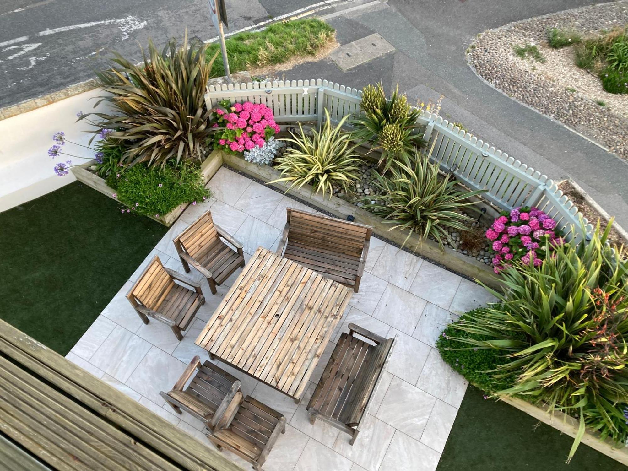 Beautiful 3 Bedroom Apartment By The Sea New Quay エクステリア 写真